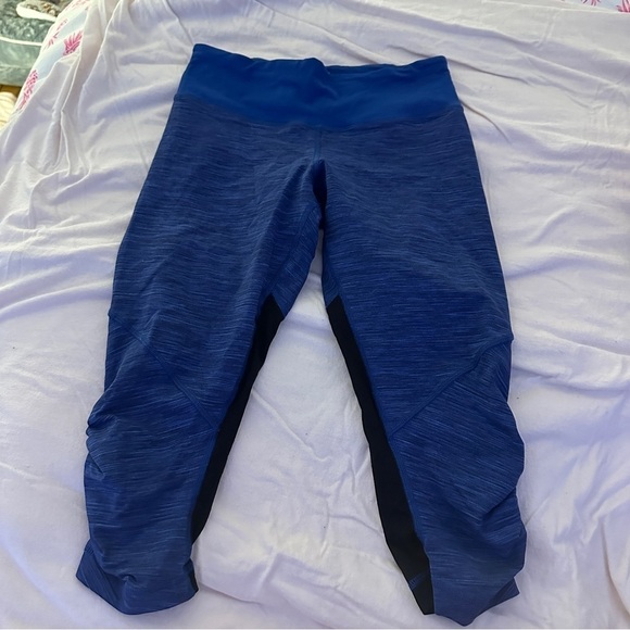 Lululemon Run For Your Life Crop Wee Are‎ From Space Limitless Blue Black size 6 - Picture 7 of 8